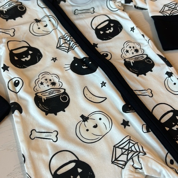 🎃 Angel Dear Bamboo Convertible Romper Glow in the Dark 0-3 3-6 months - Picture 6 of 7